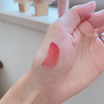 リップアーマー 02 夜遊びコーラル/KiSS/口紅を使ったクチコミ(3枚目)