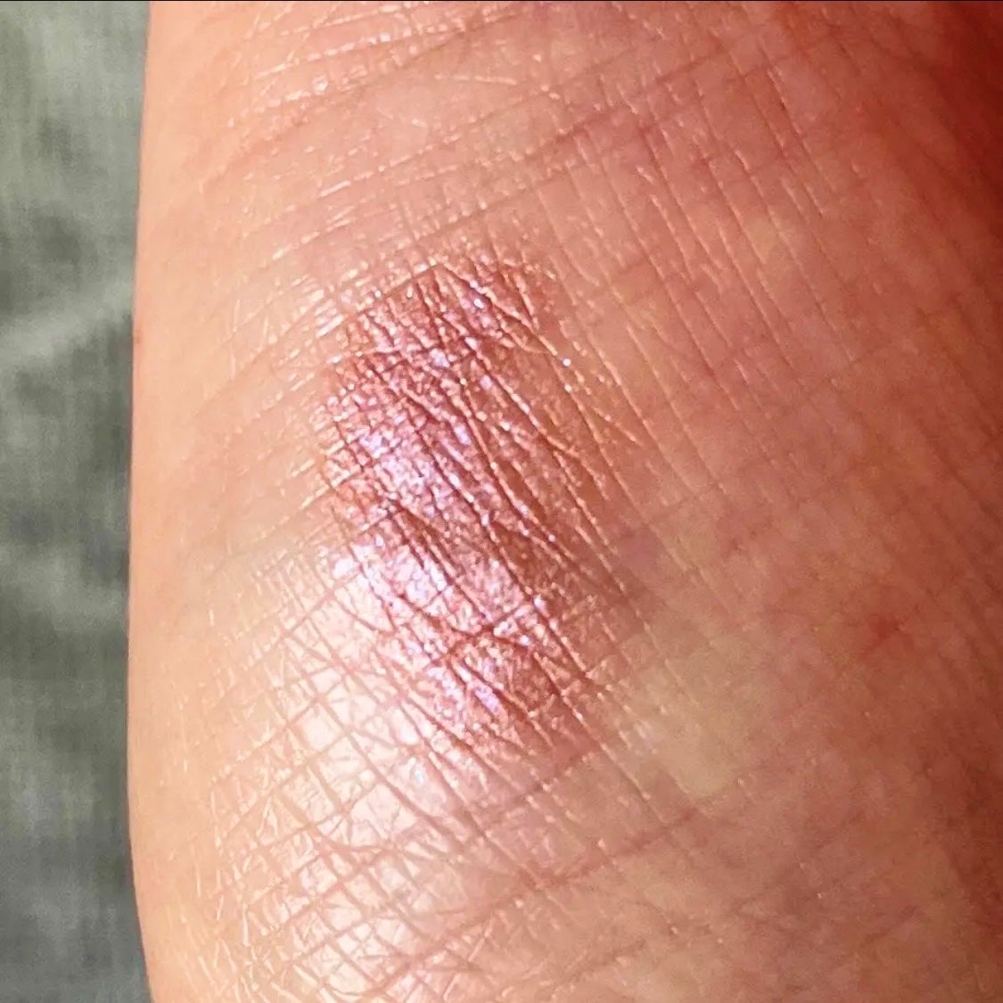 グリームオンフィットシャドウ/excel/スティックアイシャドウを使ったクチコミ(3枚目)