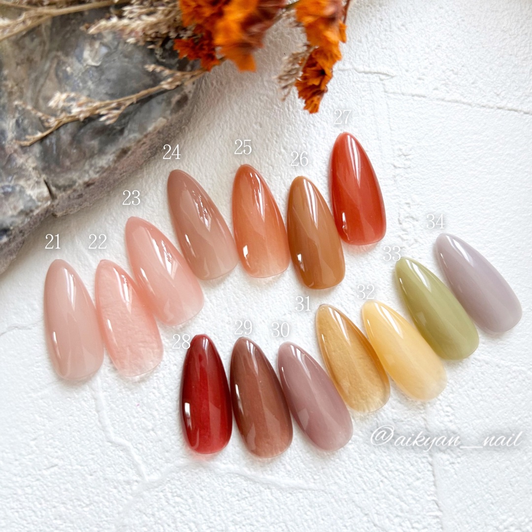 ニュアンスネイルのネイルデザイン】セルフカラージェル｜ネイル工房の