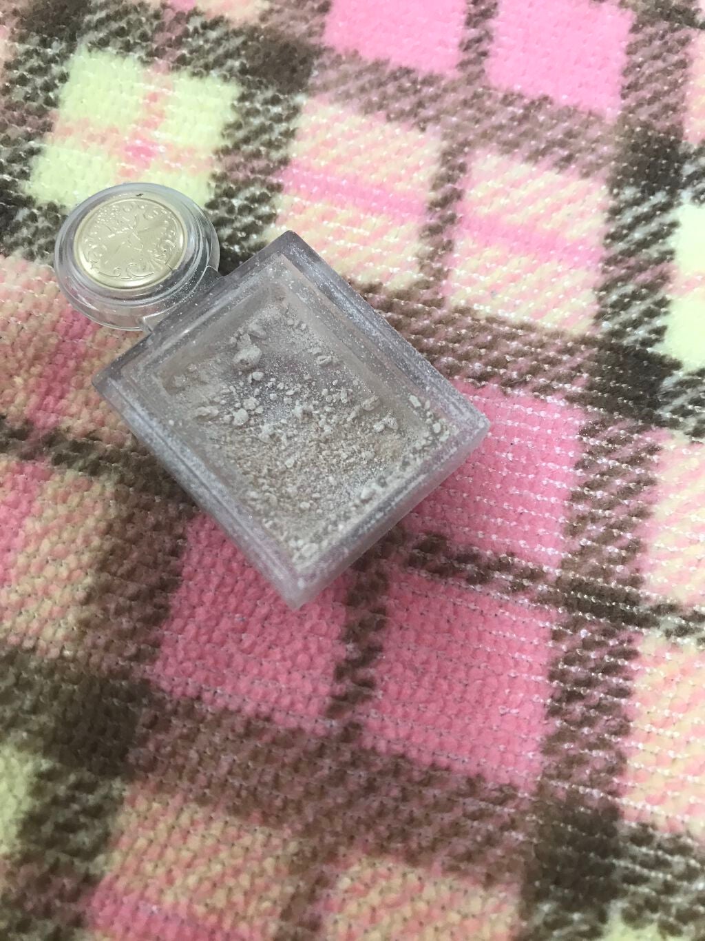 シャドーカスタマイズ/MAJOLICA MAJORCA/単色アイシャドウを使ったクチコミ(1枚目)