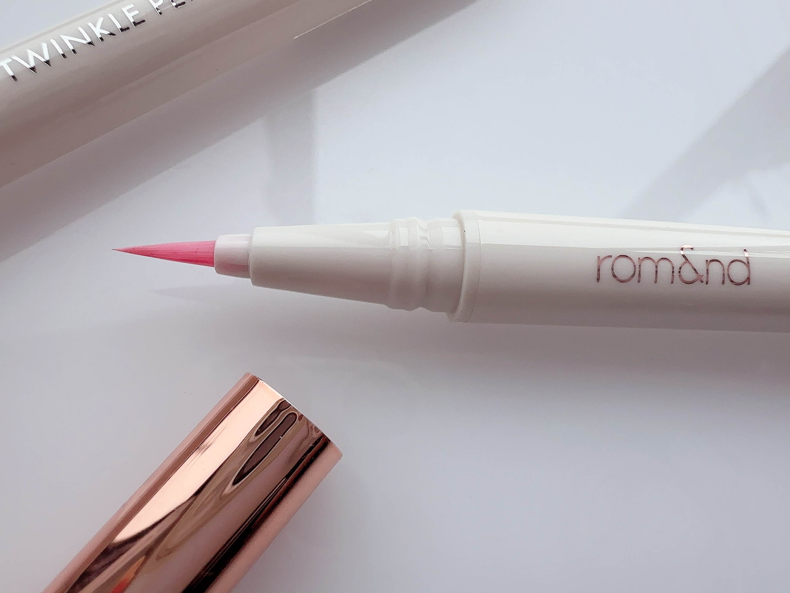 トゥインクルペンライナー/rom&nd/リキッドアイライナーを使ったクチコミ（2枚目）