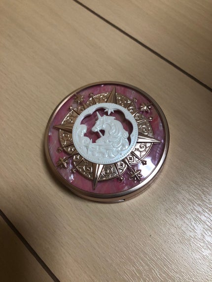 ユニコーンシリーズ チークブラッシュ #メヌエット/FlowerKnows/パウダーチークを使ったクチコミ(1枚目)