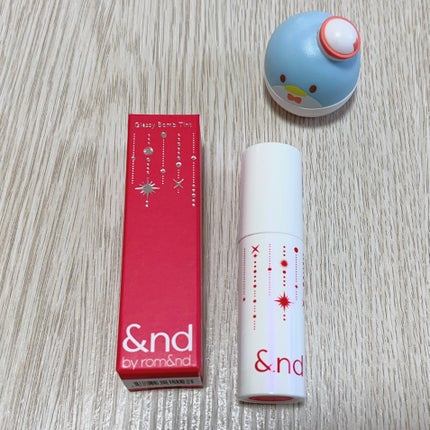 アンドバイロムアンド グラッシーボムティント/&nd by rom&nd/リップティントを使ったクチコミ(1枚目)