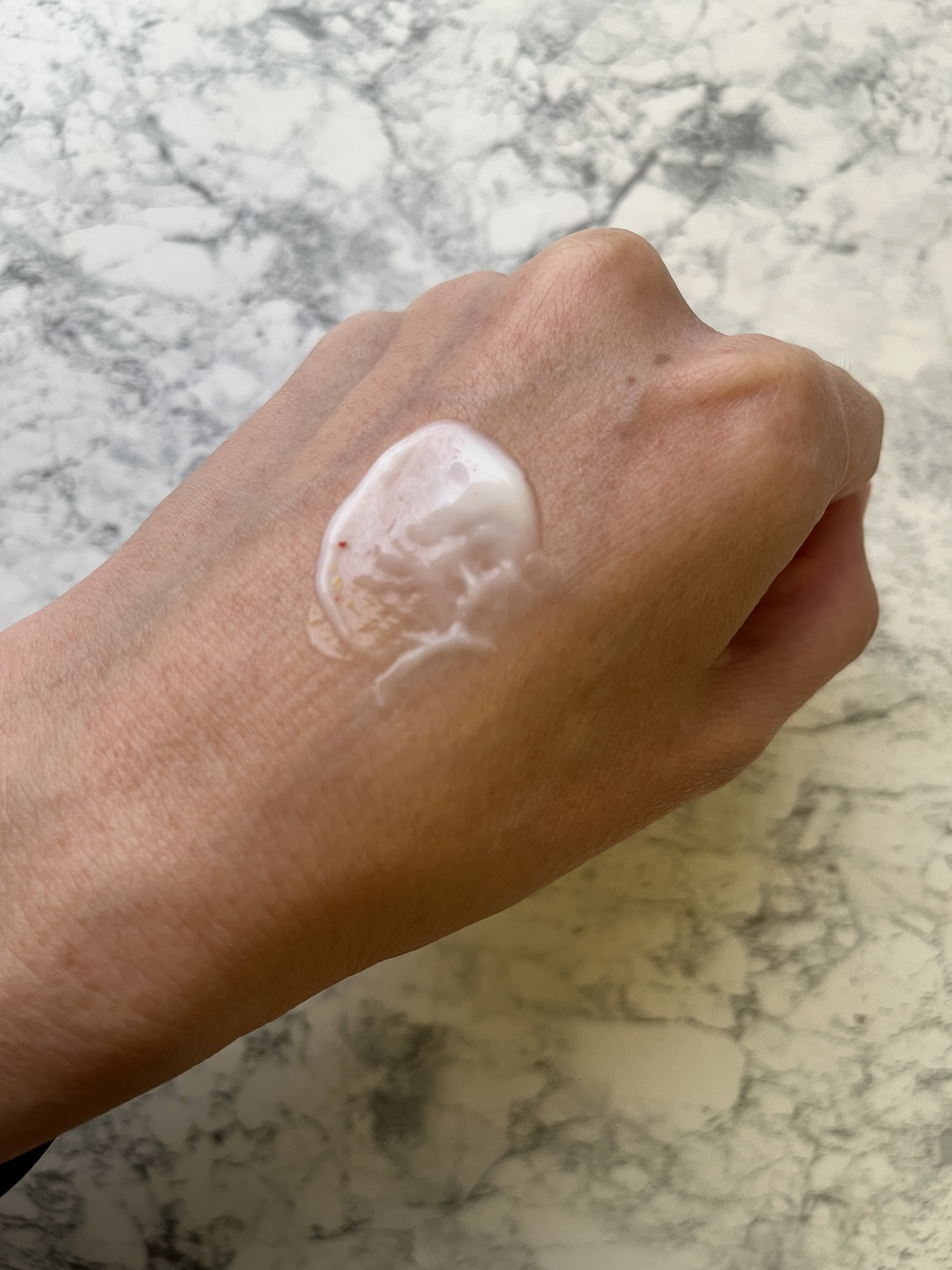 orchid flower moisture tok tok hand cleam/the orchid skin/ハンドクリームを使ったクチコミ（3枚目）