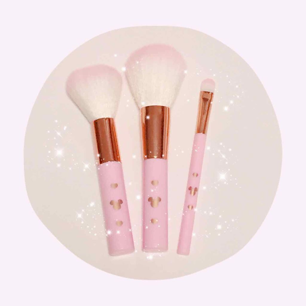 ごくふわっ ミッキーブラシ/DAISO/メイクブラシを使ったクチコミ(1枚目)