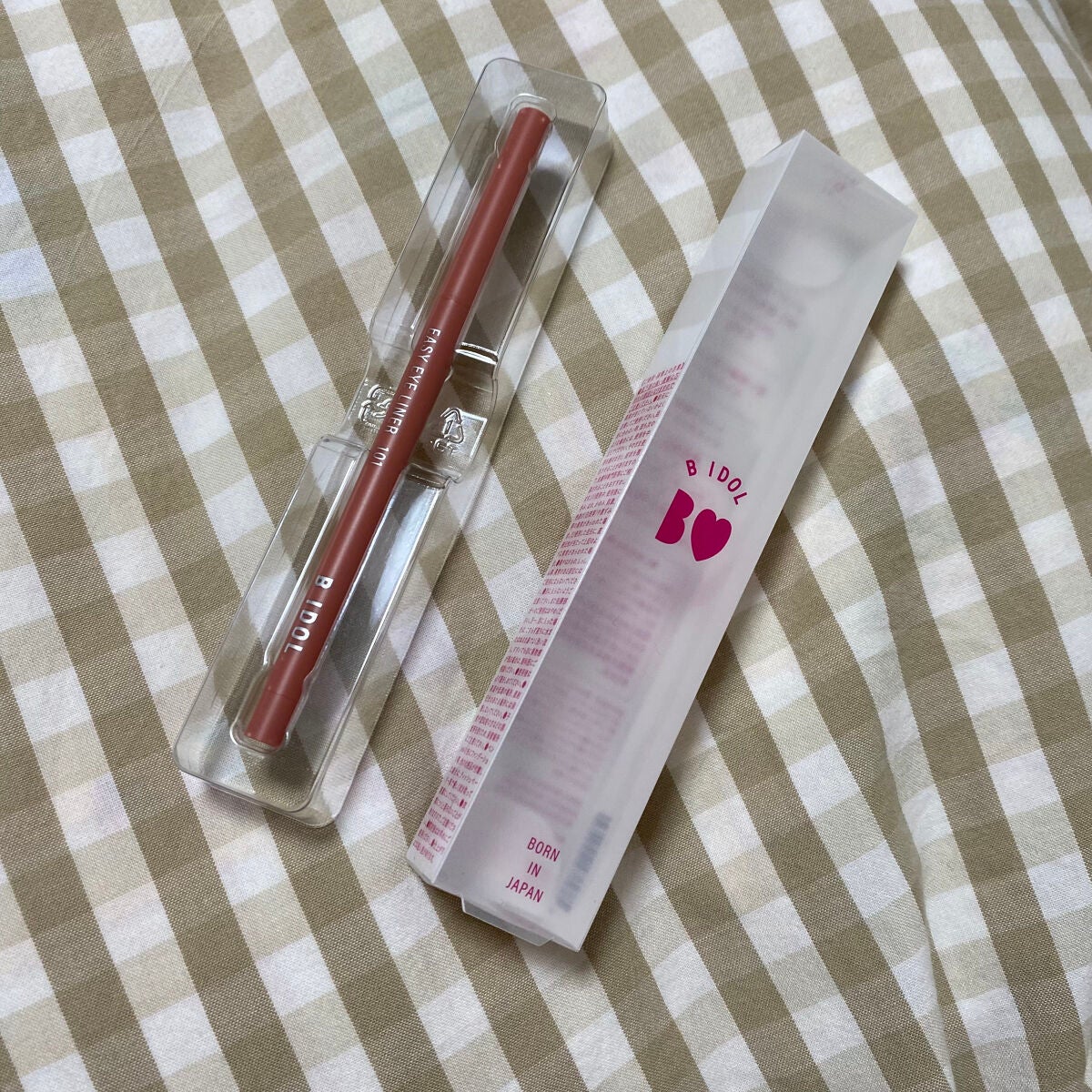 イージーeyeライナー/b idol/ジェルアイライナーを使ったクチコミ(1枚目)