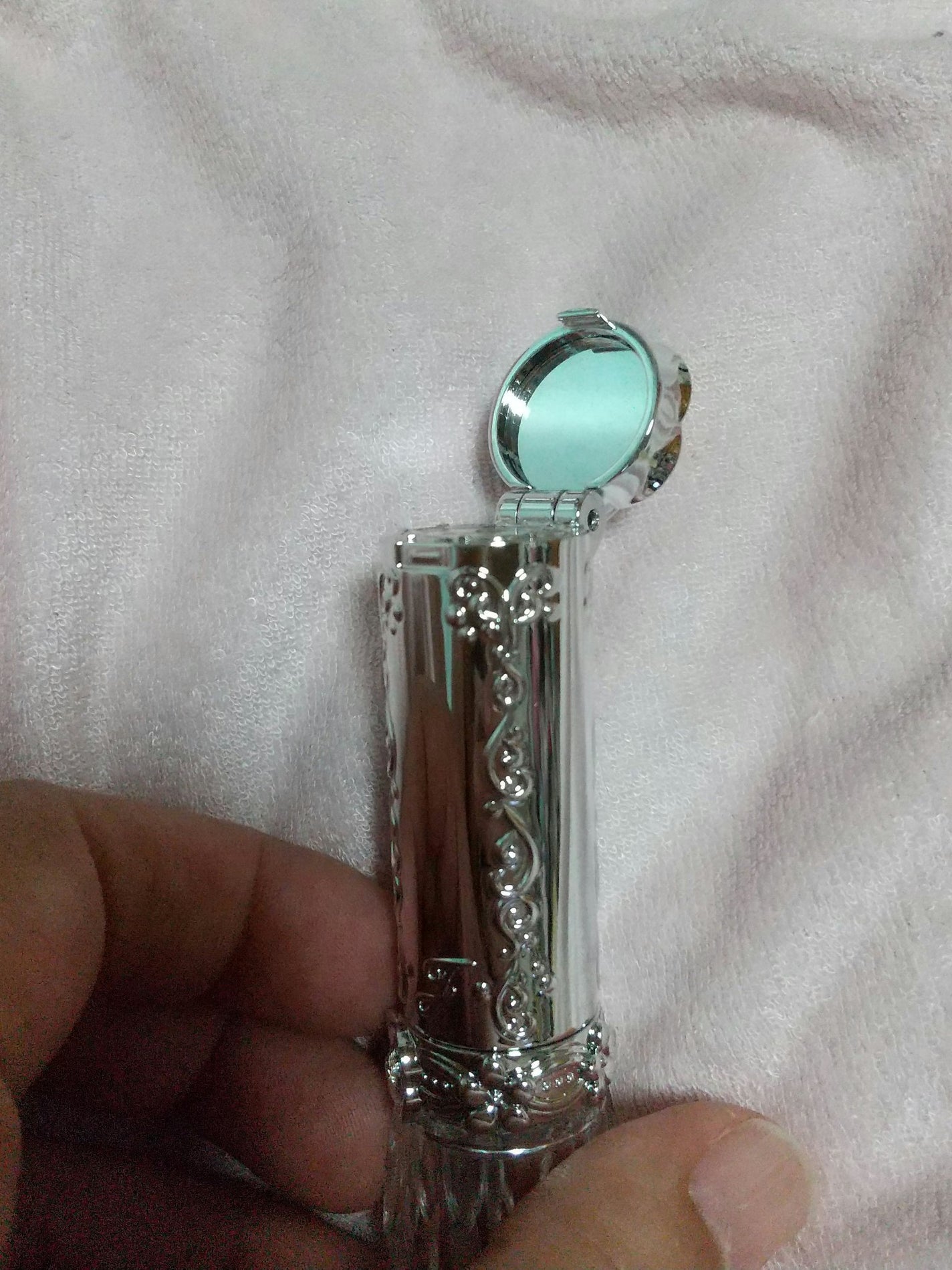 ジルスチュアート リップブロッサム グロウ/JILL STUART/口紅を使ったクチコミ(4枚目)