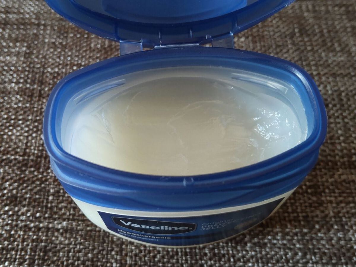 オリジナル ピュアスキンジェリー/ヴァセリン/ボディクリームを使ったクチコミ(4枚目)