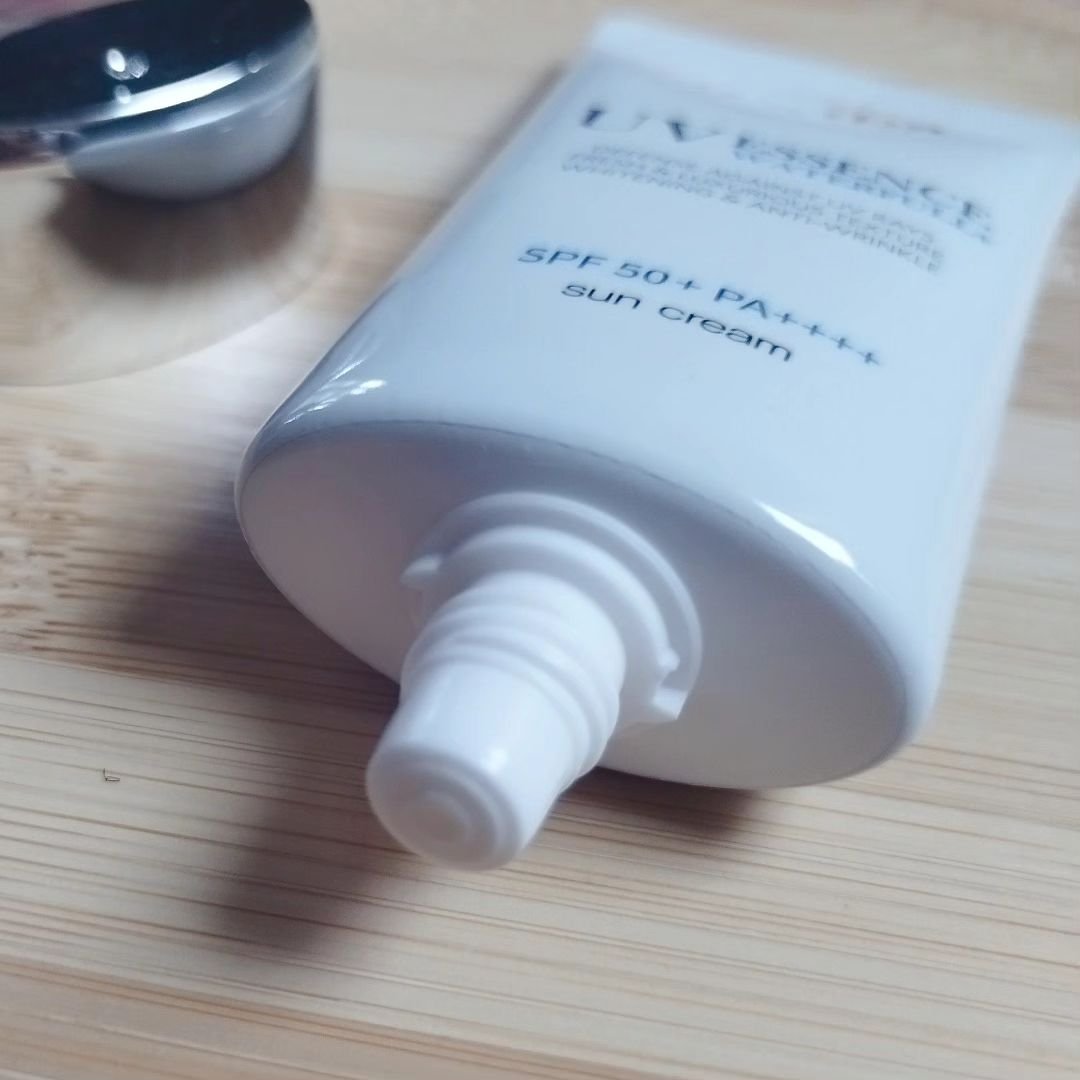 ダルバ ウォータフル エッセンス サンクリーム/ダルバ/日焼け止めクリームを使ったクチコミ（2枚目）