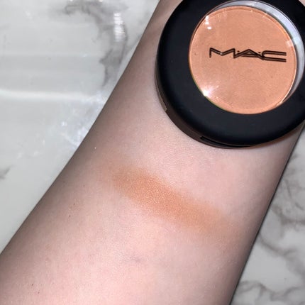 パウダー キス アイシャドウ/M・A・C/単色アイシャドウを使ったクチコミ(2枚目)