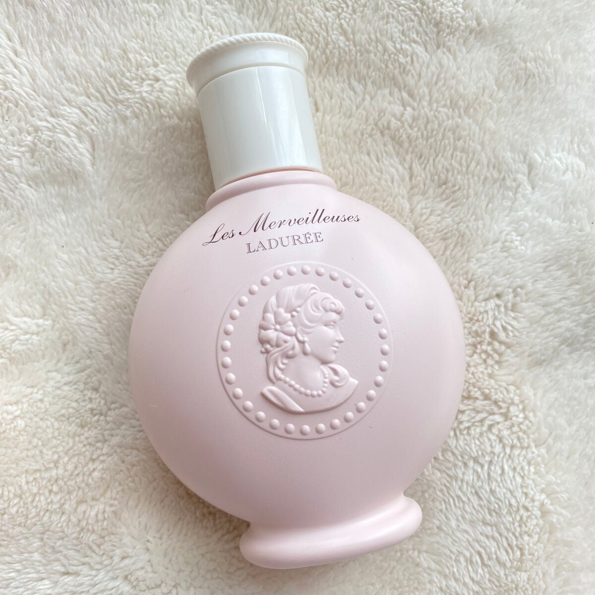 ローズ ボディ ローション/レ・メルヴェイユーズ ラデュレ/ボディローションを使ったクチコミ(1枚目)