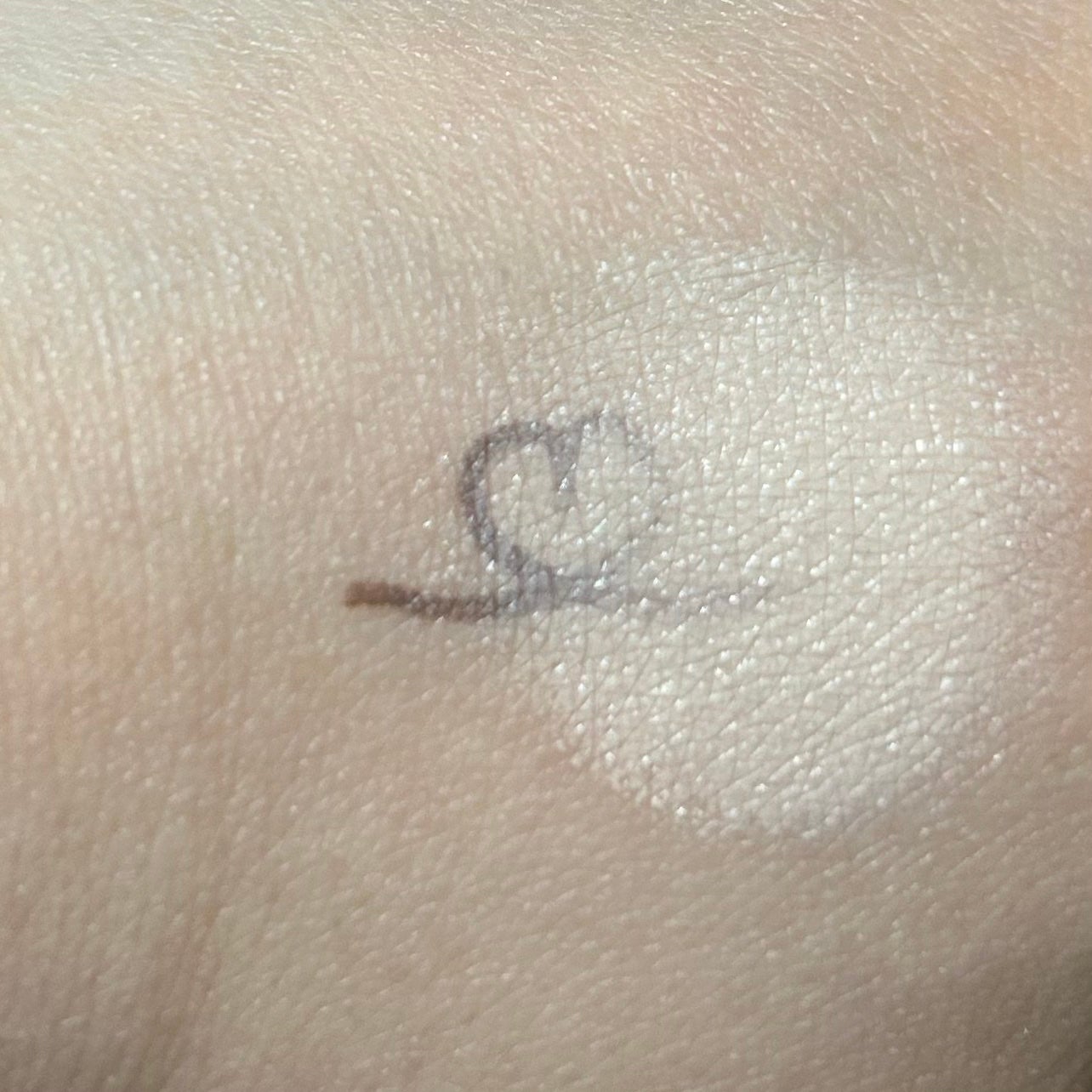 フィー クッションガラス ナチュラル/fwee/クッションファンデーションを使ったクチコミ(4枚目)