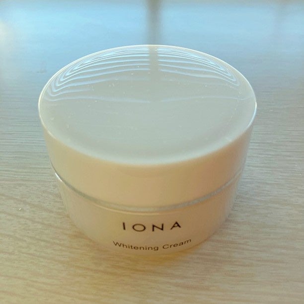 ホワイトニング クリーム/イオナR (イオナアール)/フェイスクリームを使ったクチコミ(3枚目)