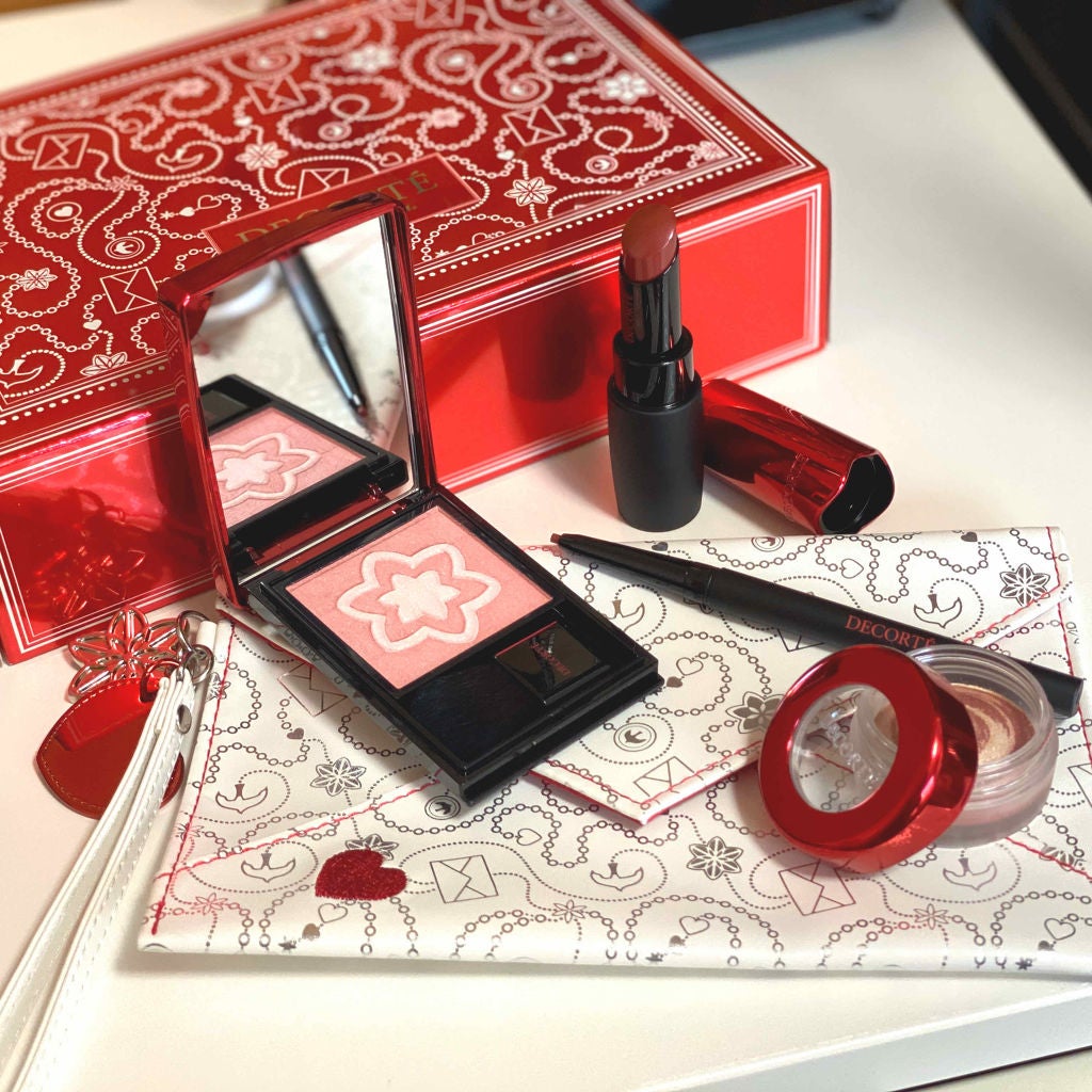 メイクアップ コフレ Ⅱ(クリスマスコフレ 2019)/DECORTÉ/メイクアップキットを使ったクチコミ(1枚目)