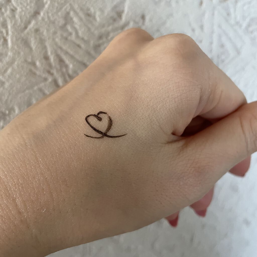 スキルレスライナー/LUMIURGLAS/リキッドアイライナーを使ったクチコミ（3枚目）