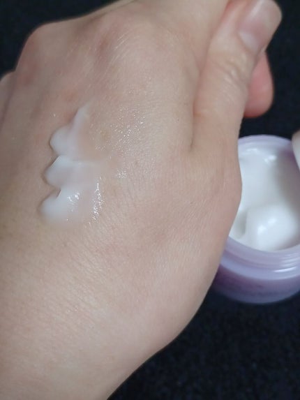 白潤プレミアム 薬用浸透美白化粧水(しっとりタイプ)/肌ラボ/化粧水を使ったクチコミ(5枚目)