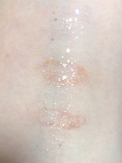 シュガー トゥインクル リキッド グリッター/PERIPERA/グリッターを使ったクチコミ(4枚目)