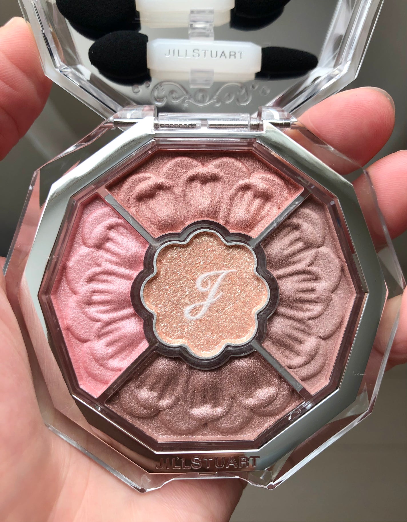 ジルスチュアート ブルームクチュール アイズ ジュエルドブーケ/JILL STUART/アイシャドウパレットを使ったクチコミ(5枚目)