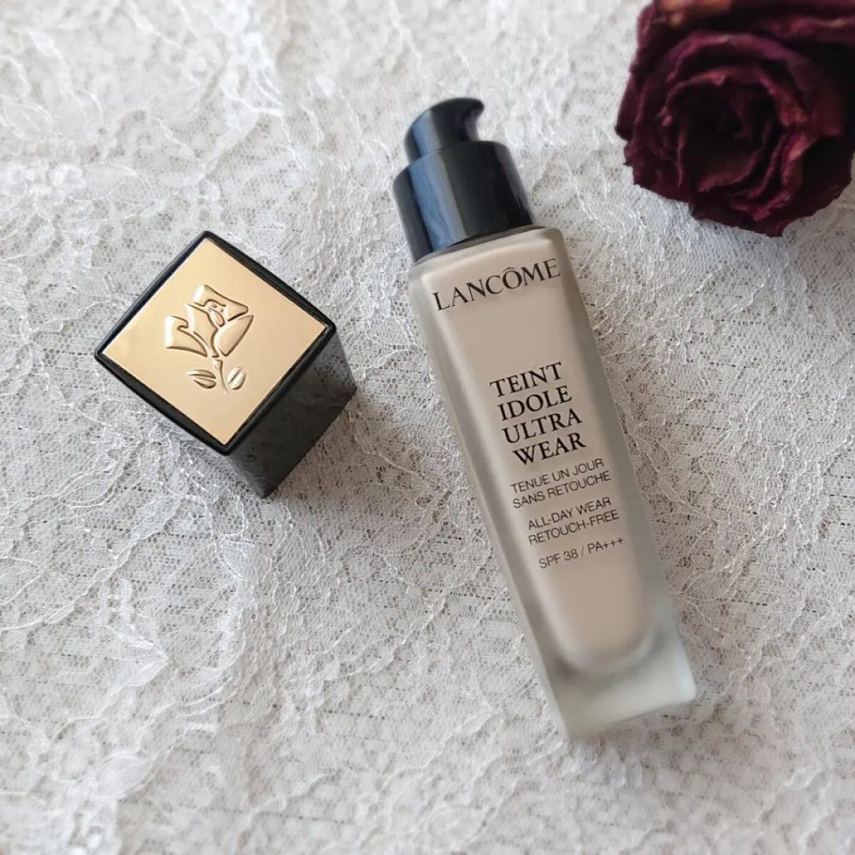 .

⏩️ LANCOME
【 タンイドル　ウルトラ　ウェア　リキッド 】

私の中で久しぶりにヒットしたファンデーション🤩✨
本当に塗っているの？と感じてしまうほど素肌に近い肌に仕上がるこちら。

これまでのファンデーションはツヤが出る