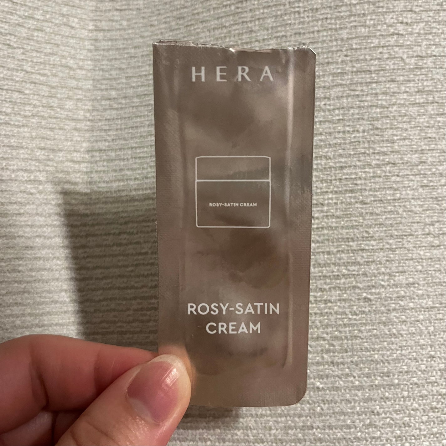 ロージーサテンクリーム/HERA/フェイスクリームを使ったクチコミ(1枚目)