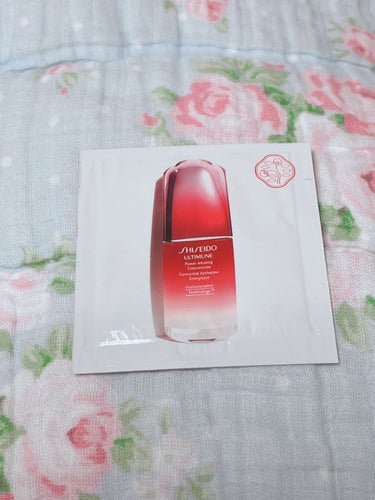 SHISEIDO
アルティミューン 
パワライジング コンセントレート N
＜美容液＞
のびが良いです。
もっちりしています。
少し時間をおくと馴染んでいてべたべたしないです。
肌が綺麗に見えます。