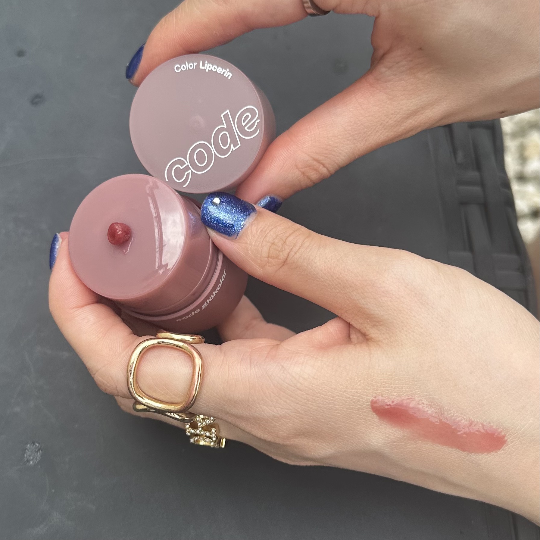 リップセリン  #03 ラスティレッド/CODE GLO KOLOR/リップグロスを使ったクチコミ（3枚目）