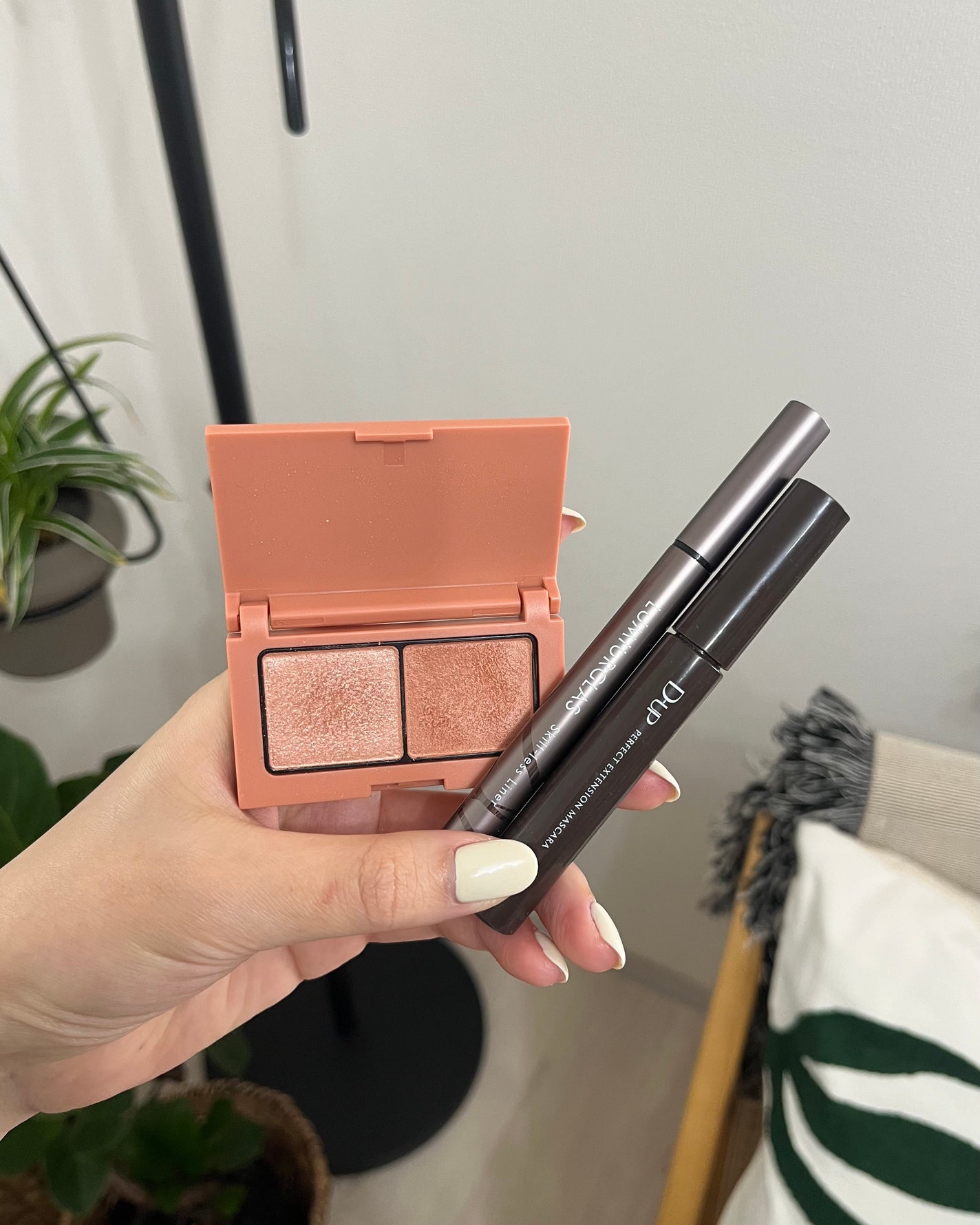 スキルレスライナー/LUMIURGLAS/リキッドアイライナーを使ったクチコミ(4枚目)