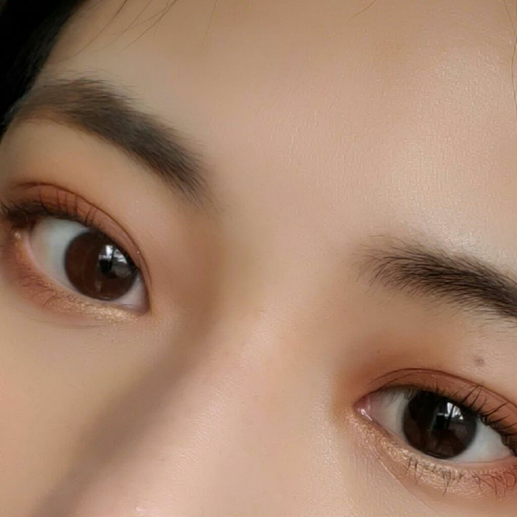 ヴォワヤジュールアイシャドウパレット/NARS/アイシャドウパレットを使ったクチコミ（2枚目）