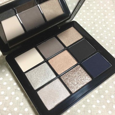 BOBBI BROWN カプリ ヌード アイシャドウ パレットのクチコミ「BOBBI BROWN CAPRI NUDES 
EYE SHADOW PALETTE


丁.....」（2枚目）