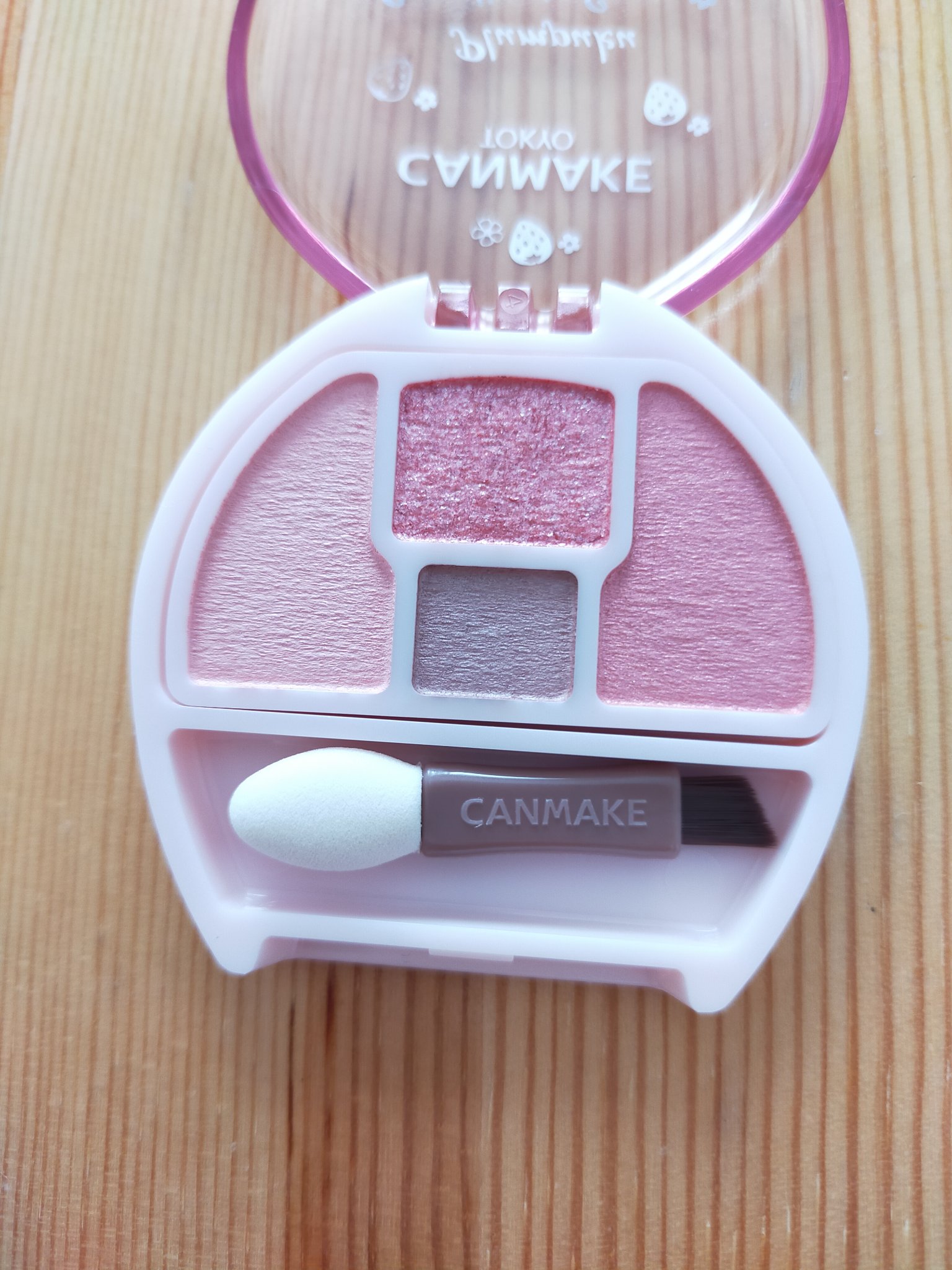 プランぷくコーデアイズ/キャンメイク/パウダーアイシャドウを使ったクチコミ（3枚目）