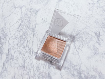 オーラデュウ プリズム イルミネーター ピコ/SHISEIDOザ・メーキャップ/単色アイシャドウを使ったクチコミ(2枚目)