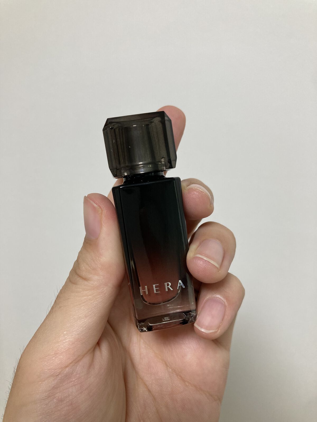 センシュアル フィッティング グロウ ティント/HERA/リップティントを使ったクチコミ（3枚目）