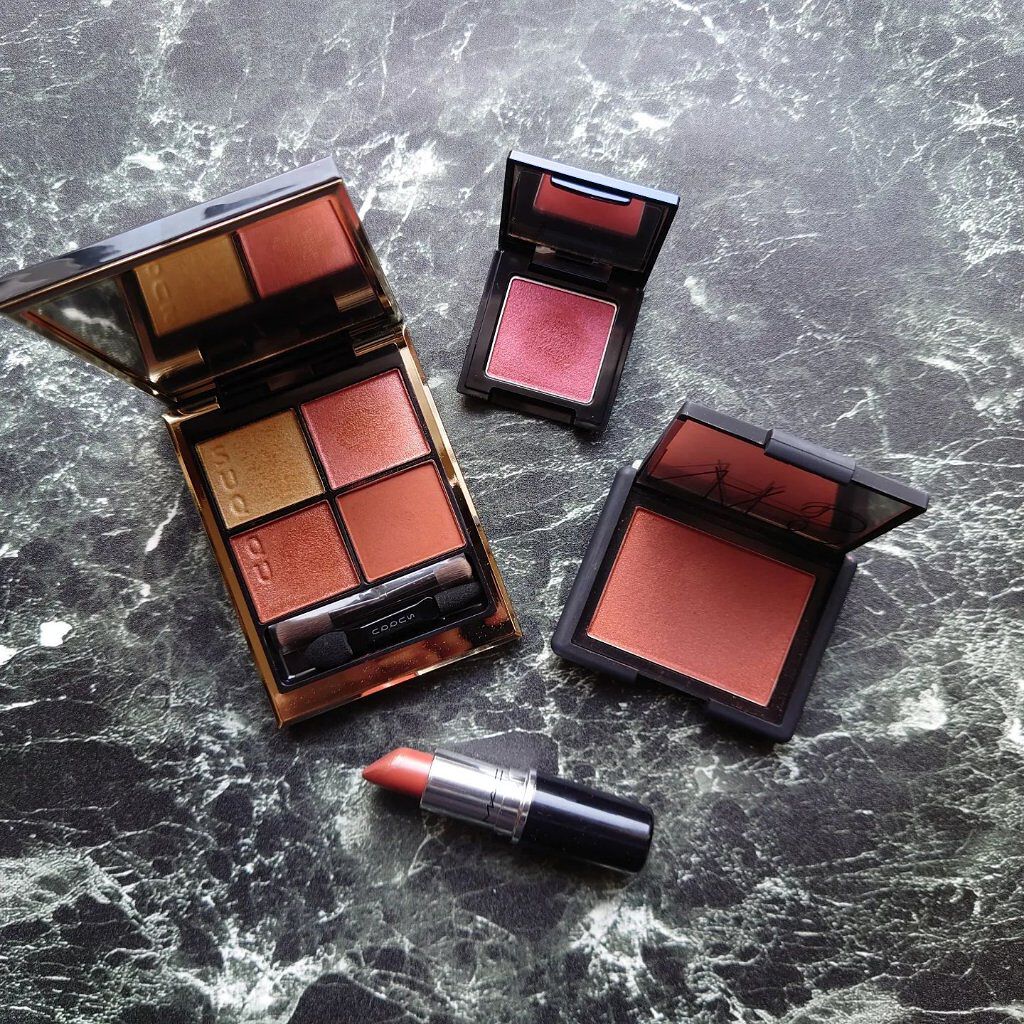 シグニチャー カラー アイズ/SUQQU/アイシャドウパレットを使ったクチコミ（3枚目）