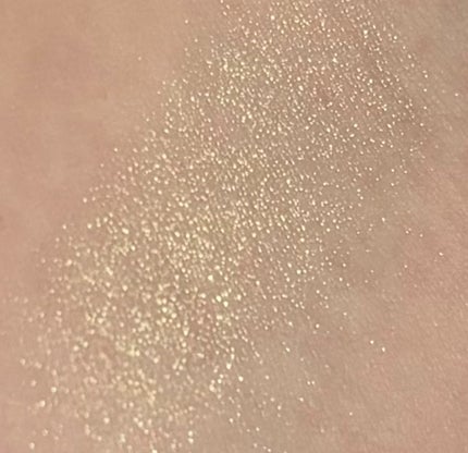 オンブル エサンシエル/CHANEL/単色アイシャドウを使ったクチコミ(3枚目)