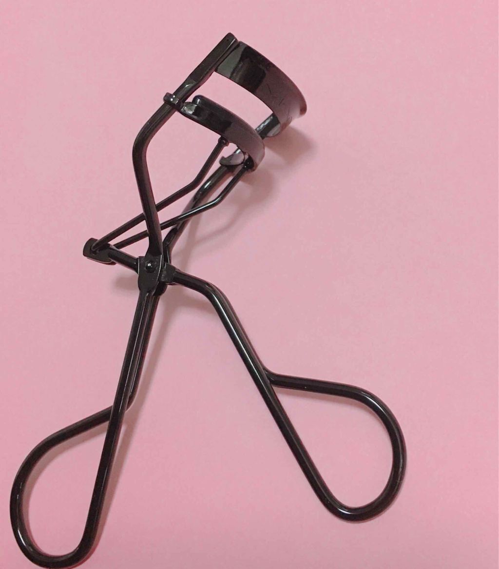 M・A・C フル ラッシュ カーラーのクチコミ「かぽさんがおススメしてくれた
M・A・Ｃのビューラー🤗
購入して使ってみました🤗

黒ってとこ.....」（1枚目）