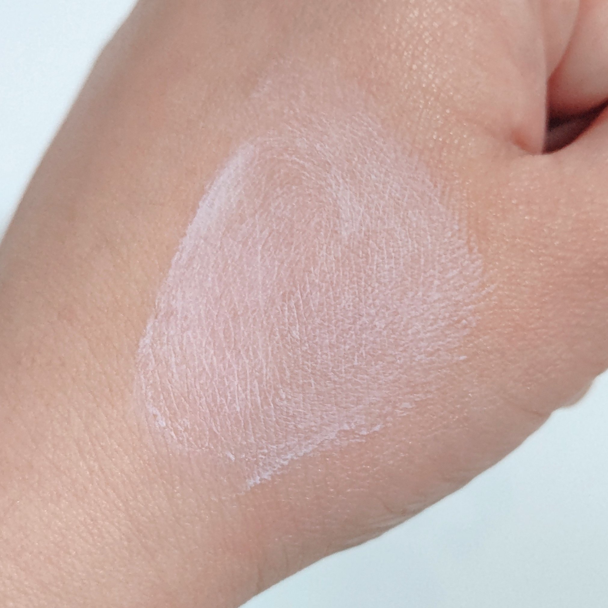 ポアレスエアリーベース/キャンメイク/化粧下地を使ったクチコミ（2枚目）