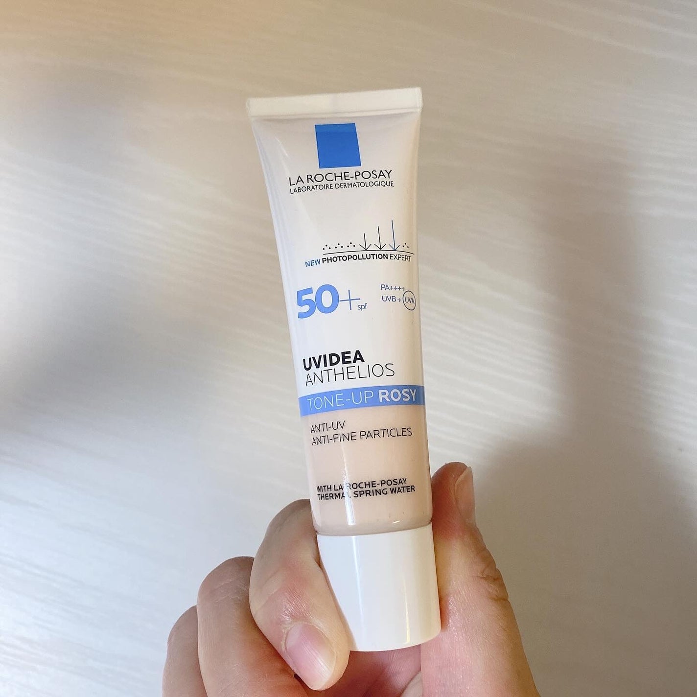 UVイデア XL プロテクショントーンアップ ローズ/ラ ロッシュ ポゼ/日焼け止めクリームを使ったクチコミ(4枚目)