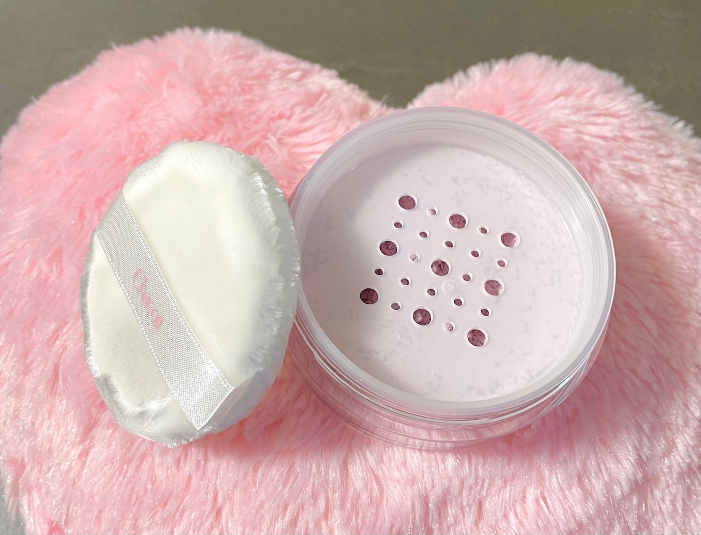 フィニッシングパウダー モイストC/チャコット・コスメティクス/ルースパウダーを使ったクチコミ(6枚目)