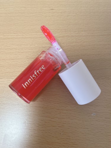 innisfree カメリア　リリーフ　リップオイルのクチコミ「❤️innisfree
カメリア リリーフ リップオイル❤️

ツバキ種子油配合で唇をぷるんと.....」（2枚目）