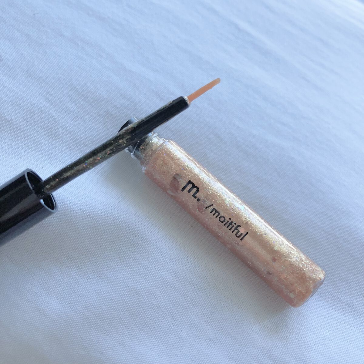 グリッターライナー(MFL リキッドアイシャドウ) イエローゴールド/moitiful/グリッターを使ったクチコミ（1枚目）
