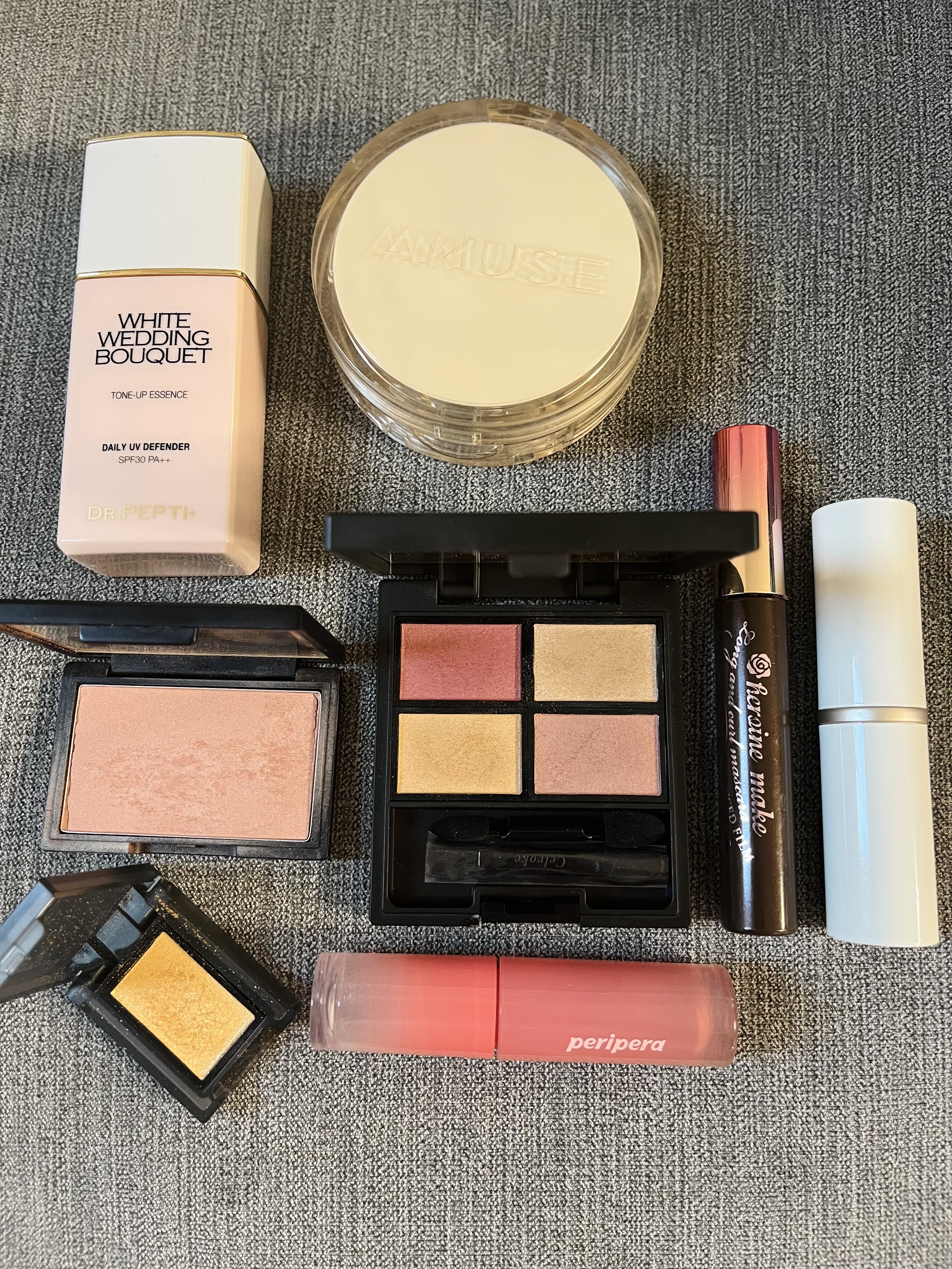 トゥルーディメンションラディアンスバーム/hince/スティックハイライトを使ったクチコミ（1枚目）