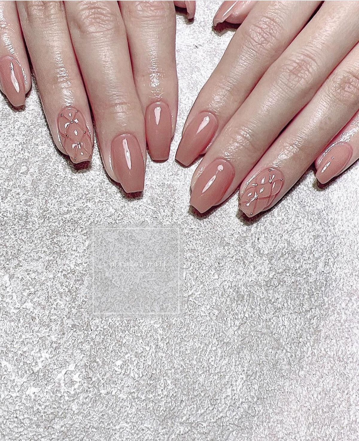 mauloa_nail on LIPS 「・♡♡♡・ネイルやり方動画fantistにて多数更新してます☺..」(1枚目)