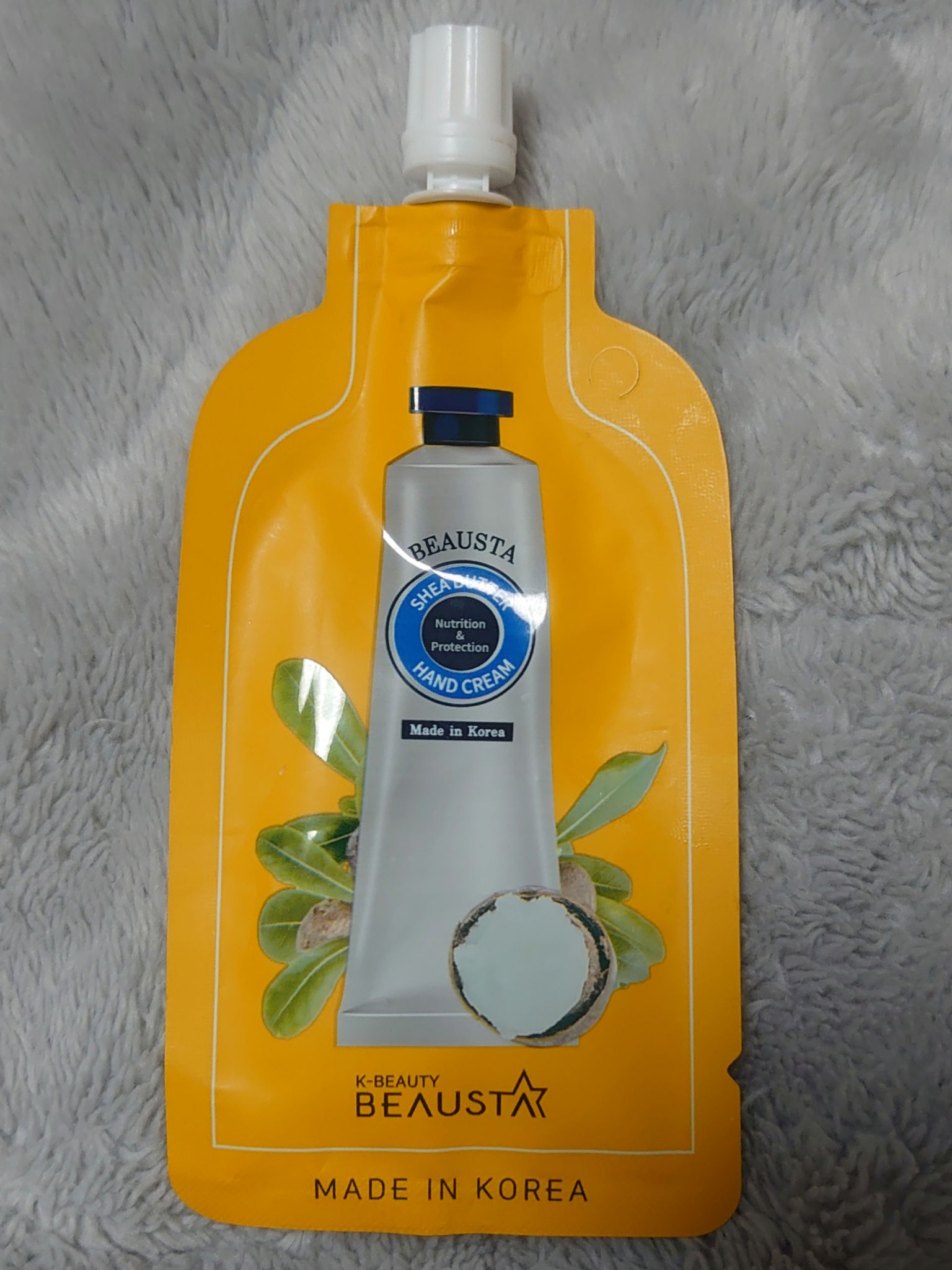 シアバターハンドクリーム / BEAUSTA