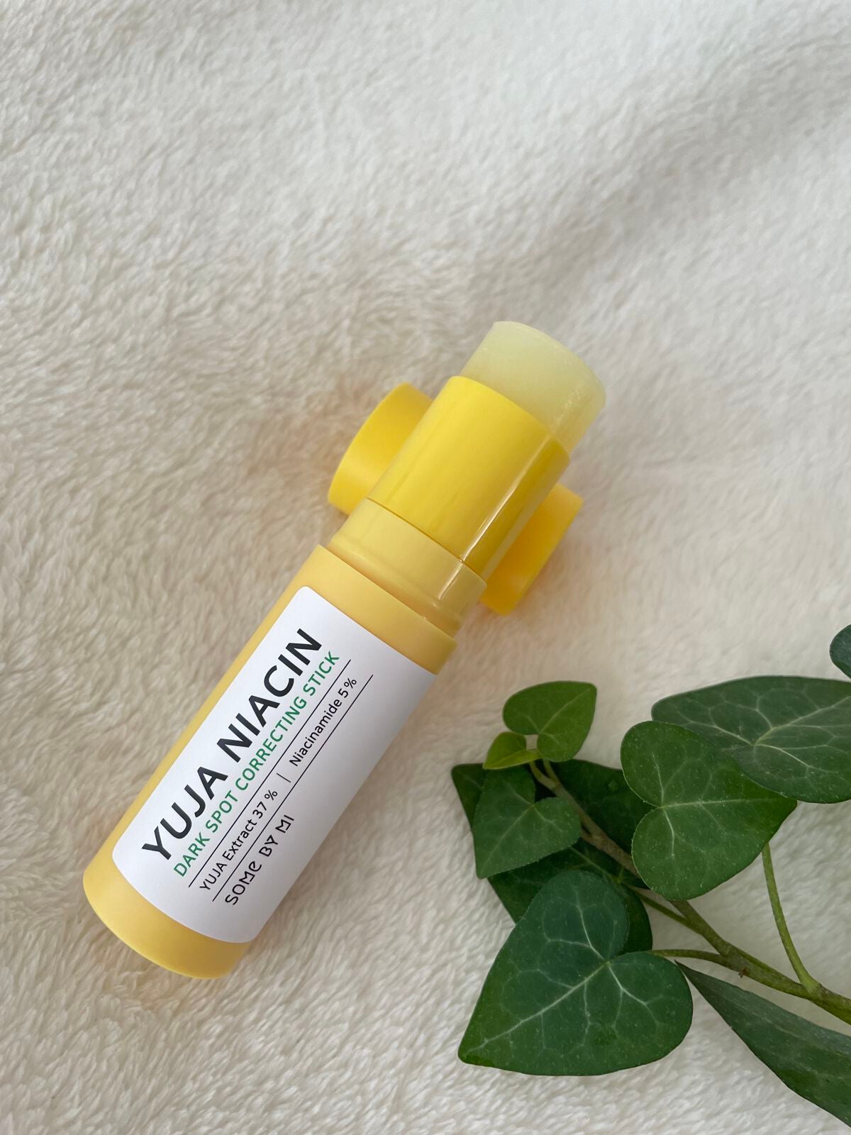 ゆずナイアシンダークスポットコレックティングスティック/SOME BY MI/美容液を使ったクチコミ(2枚目)