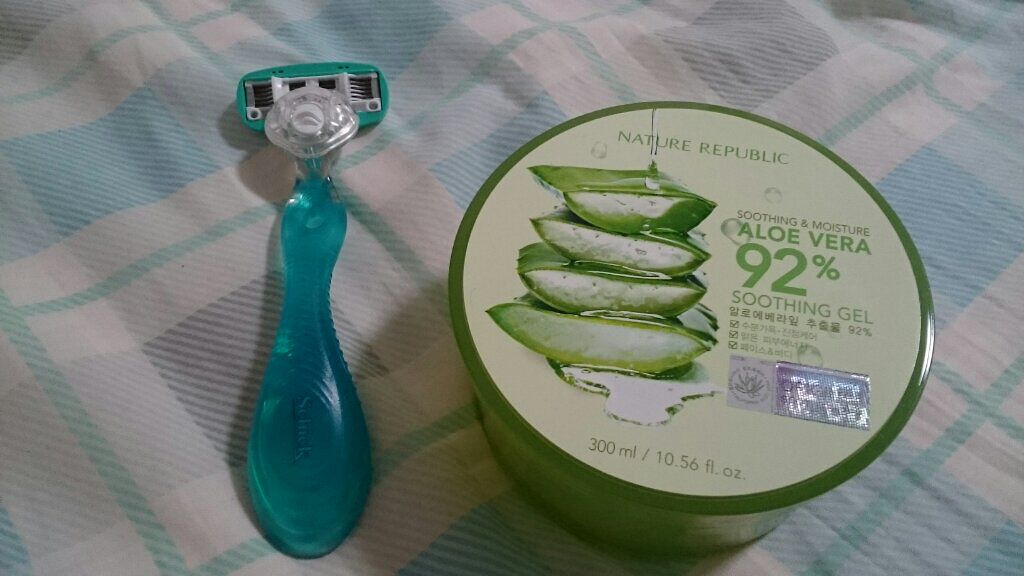 マイルド＆モイスチャーアロエジェル/ネイチャーリパブリック/ボディローションを使ったクチコミ（1枚目）