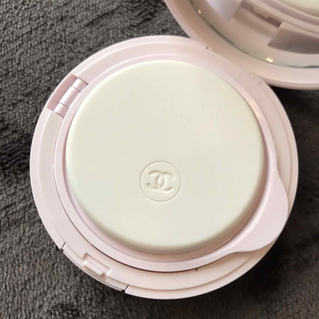 チャンス オー タンドゥル トゥシュ ドゥ パルファム コンパクト/CHANEL/香水(レディース)を使ったクチコミ(2枚目)