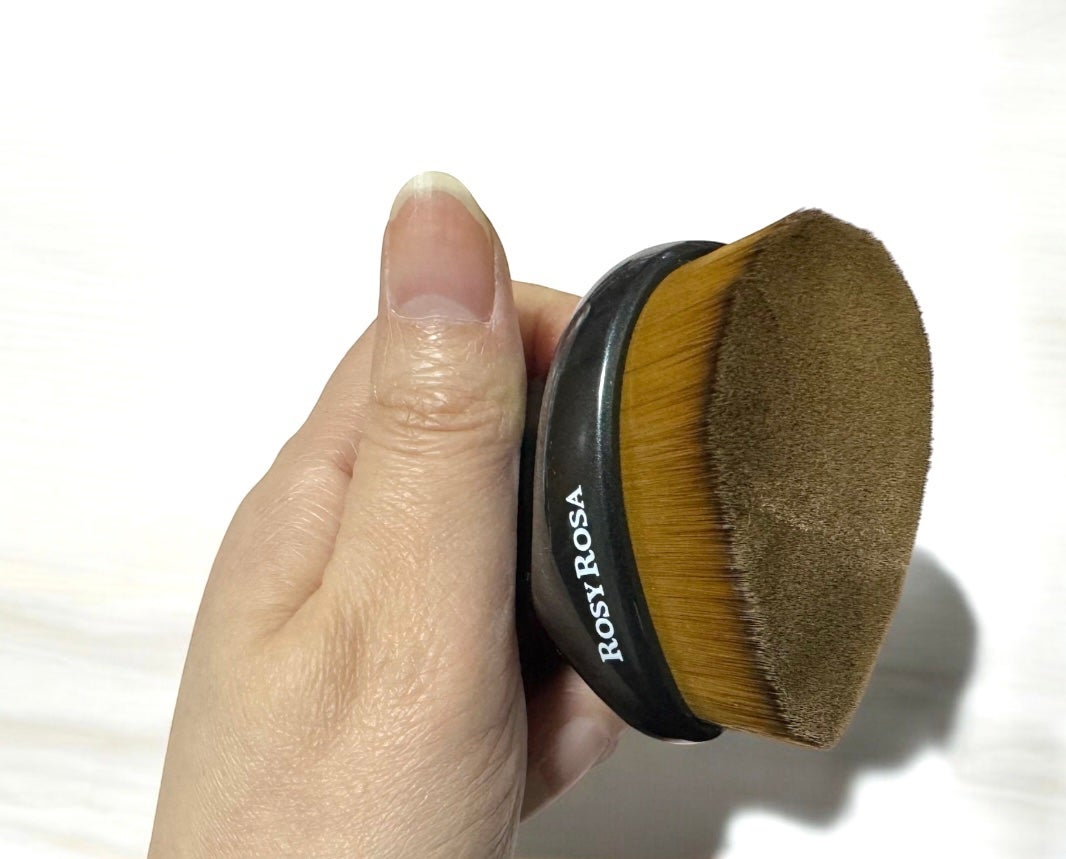 濃密ベルベットタッチブラシ/ロージーローザ/メイクブラシを使ったクチコミ(1枚目)