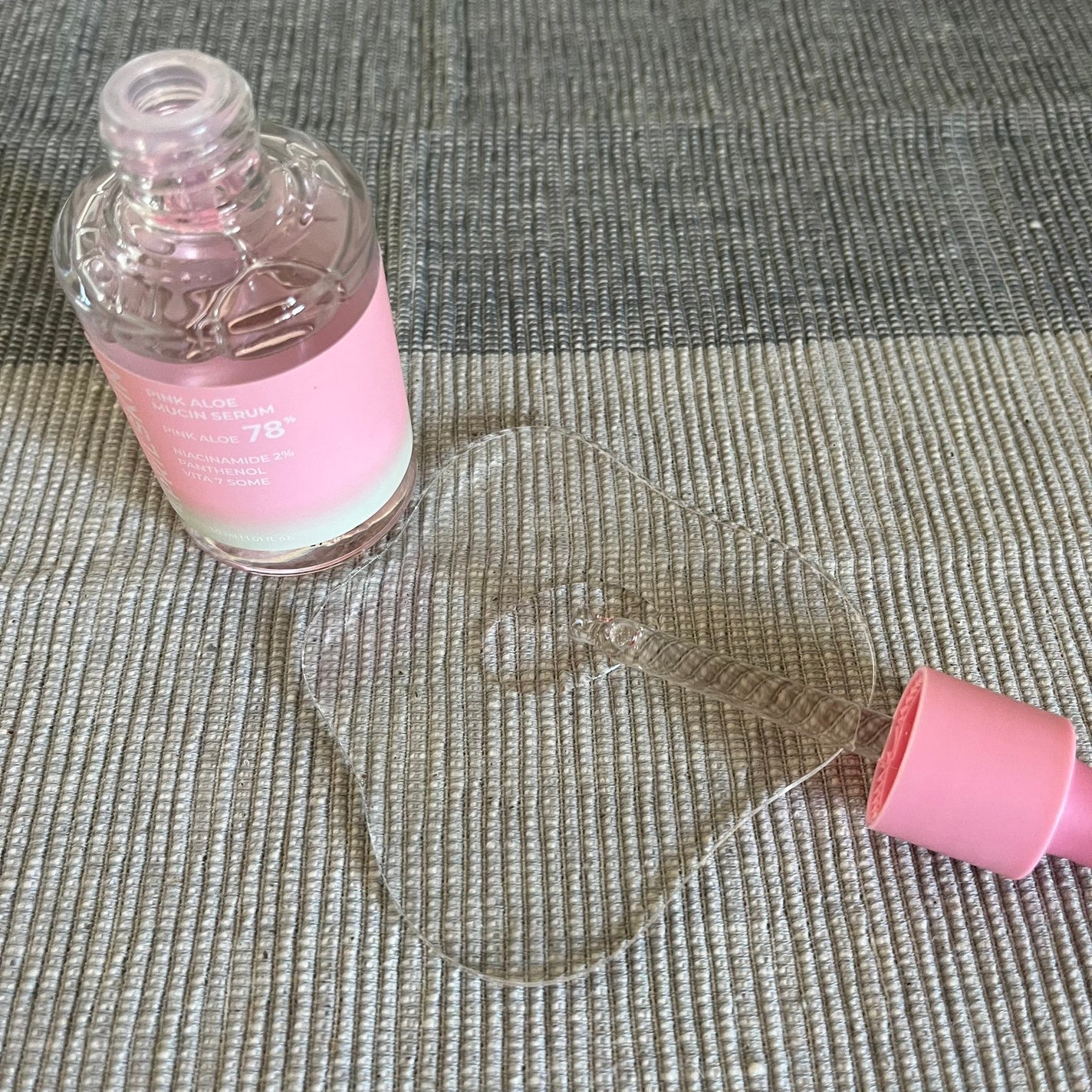 ピンクアロエムチンセラム/APRILSKIN/美容液を使ったクチコミ(2枚目)