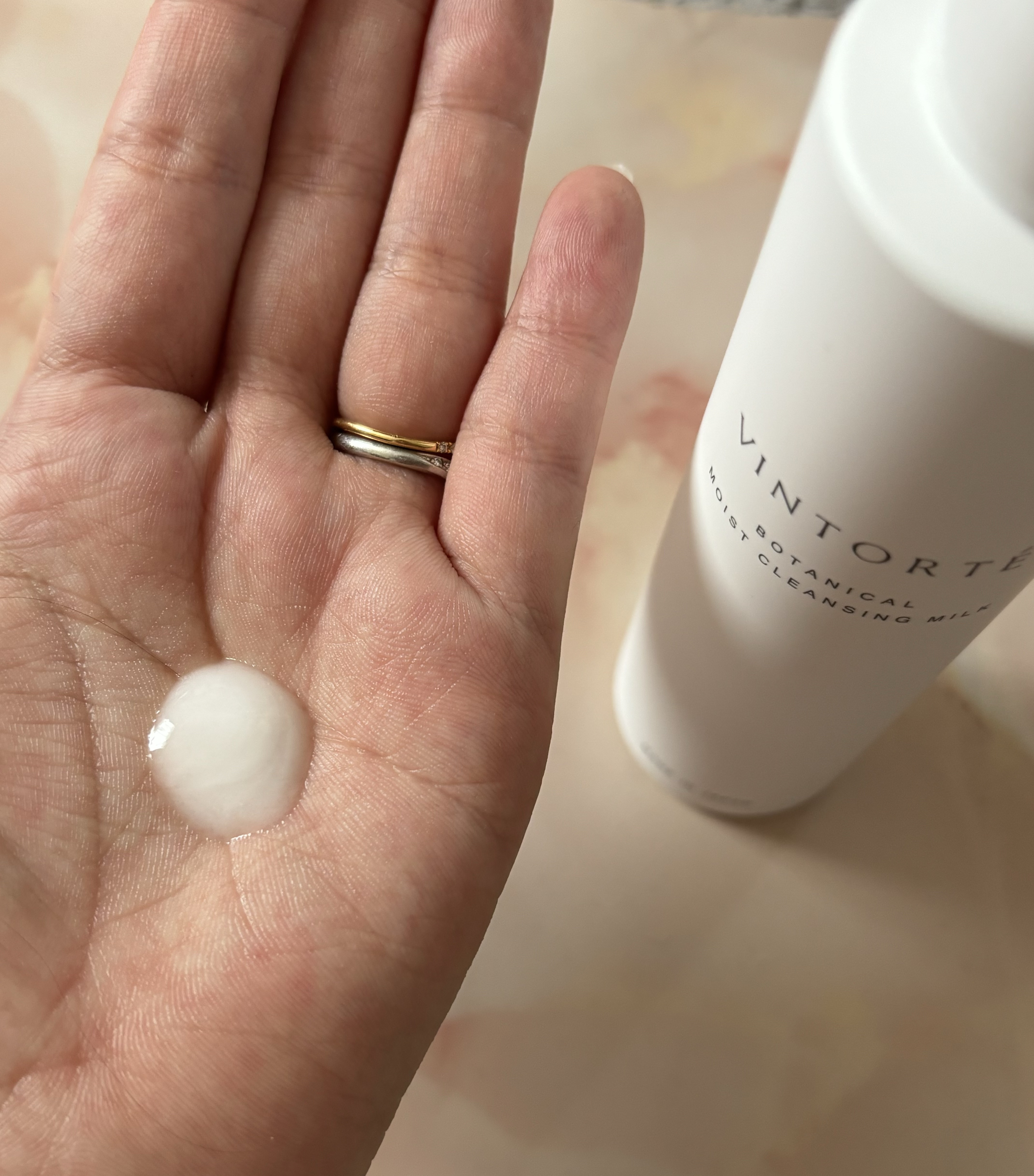 ボタニカルモイストクレンジングミルク/ヴァントルテ/ミルククレンジングを使ったクチコミ（2枚目）