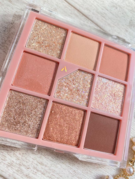 グリッターペディアアイパレット/unleashia/アイシャドウパレットを使ったクチコミ(4枚目)